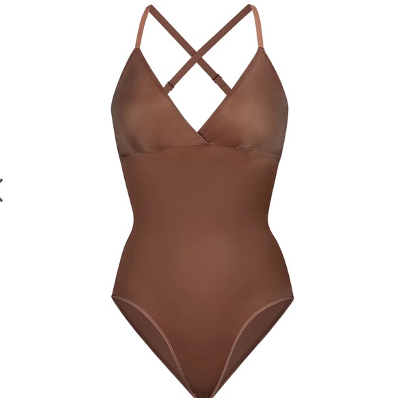 NWOT SKIMS Barely there Bodysuit Brief w/ snaps - Picture 2 of 7